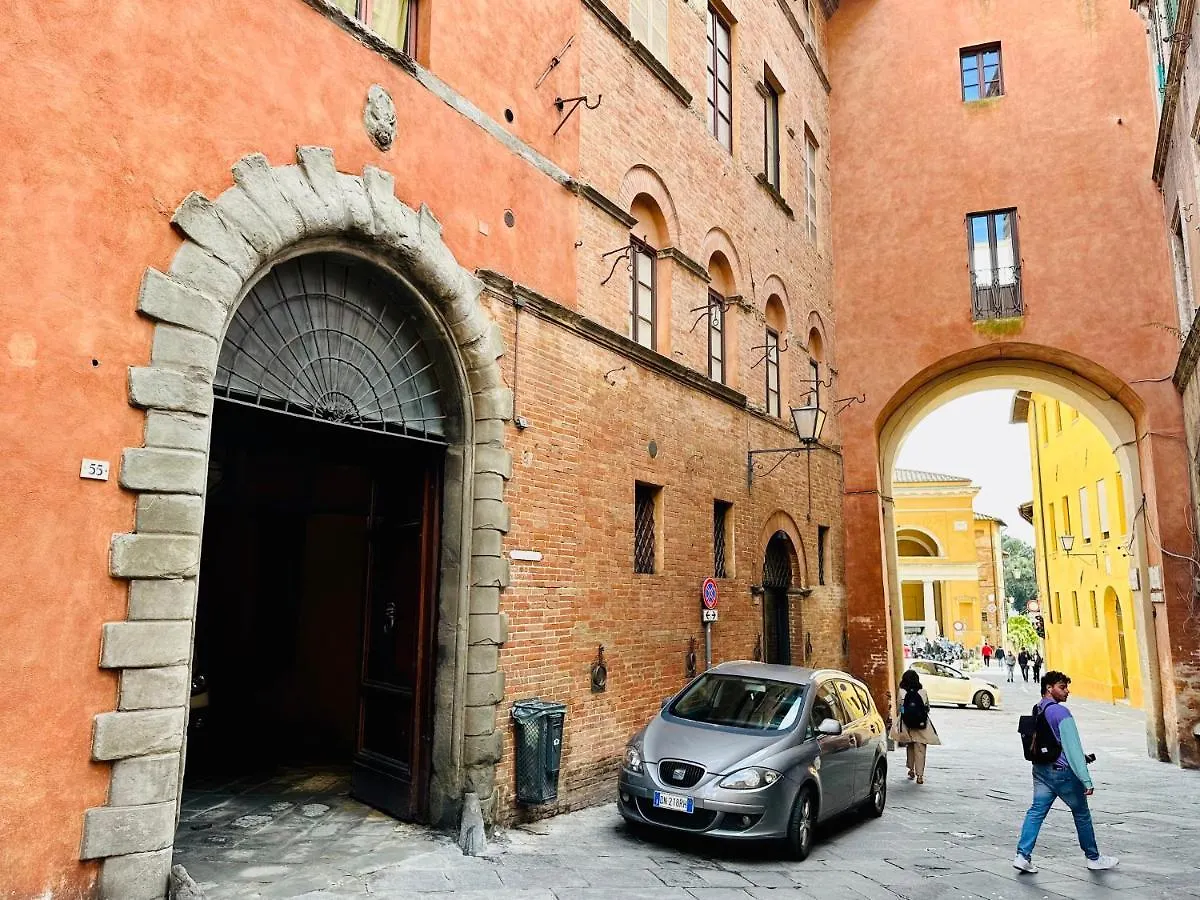 Domus An- Two Bedrooms Apartment -Antique And Historical Home Siena 0*,  Italy